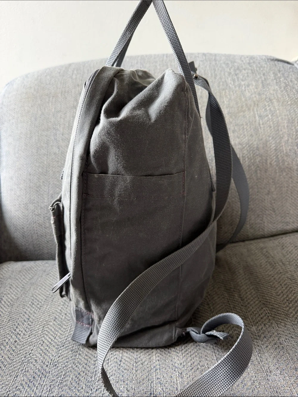 Fjallraven Kanken Frost Gray Backpack